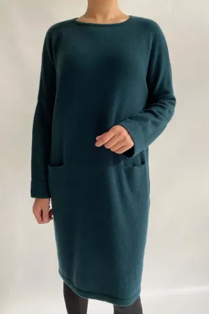 Cashmere drop shoulder dress in bottle green