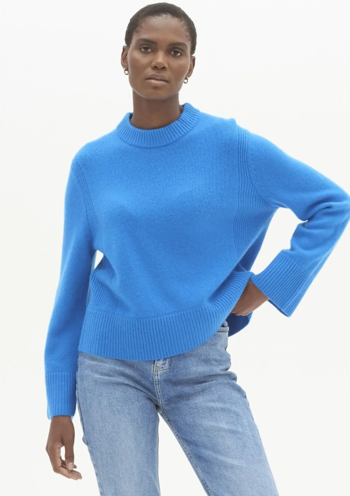 Cropped Cashmere Sweatshirt in Jetstream Blue