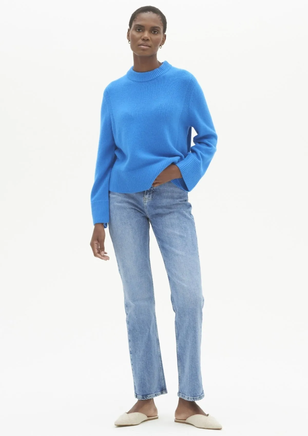 Cropped Cashmere Sweatshirt in Jetstream Blue