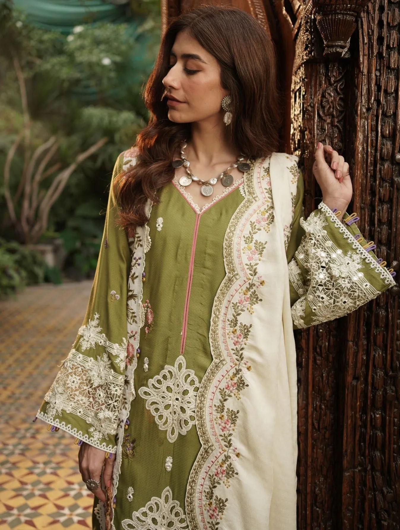 Manara Luxury Winter Festive Collection – Ramin