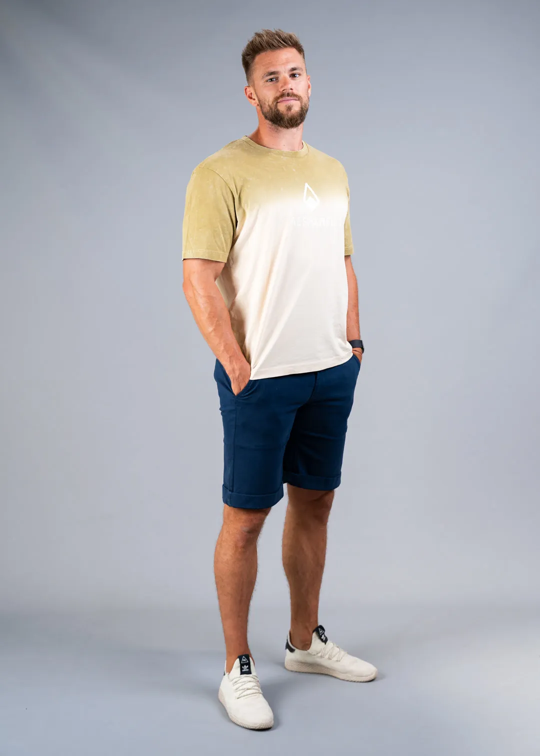 STRAIGHT FIT CHINO SHORTS - ROYAL BLUE