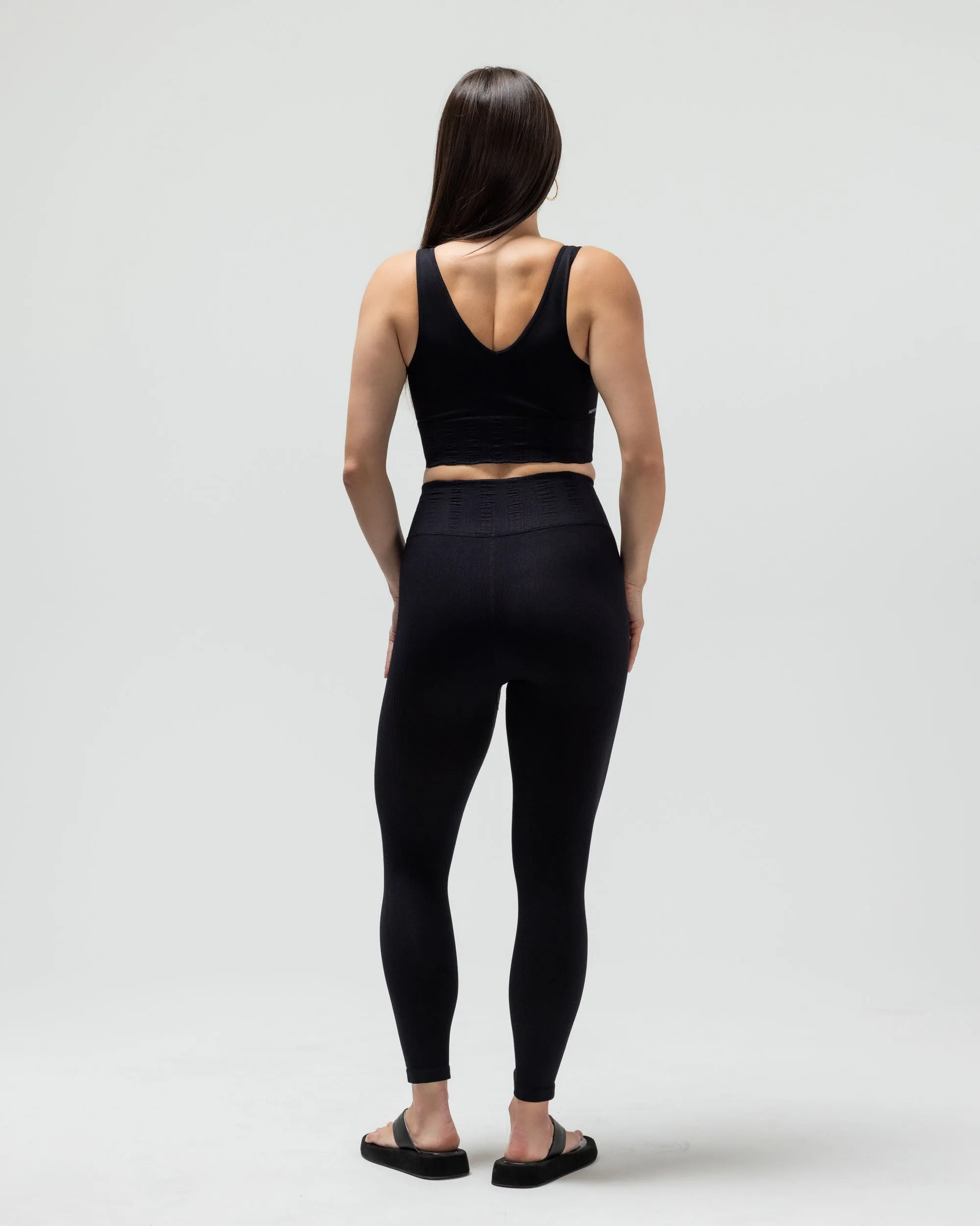 THE RIBBED LEGGING